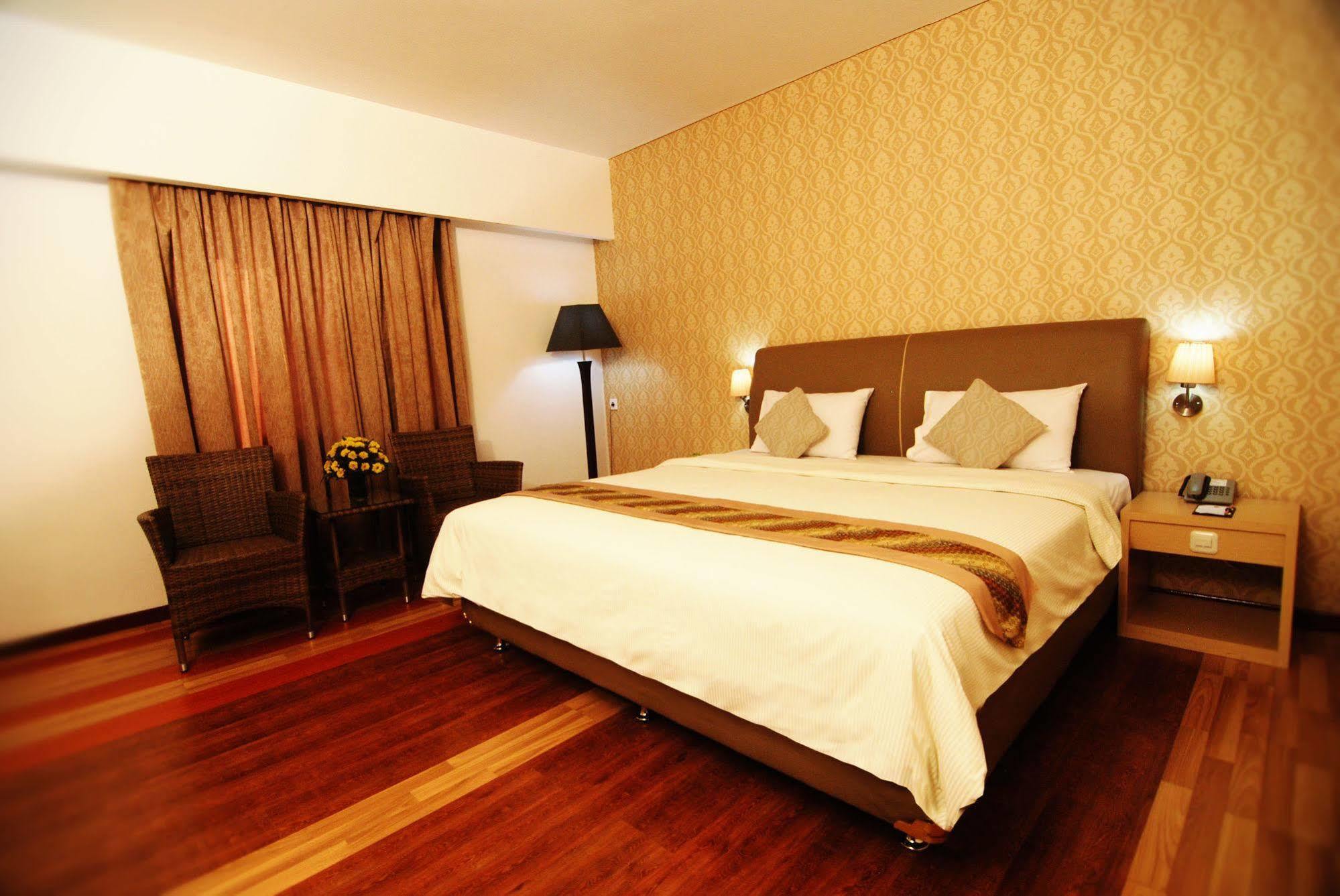 Hotel Arjuna Yogyakarta Exterior foto