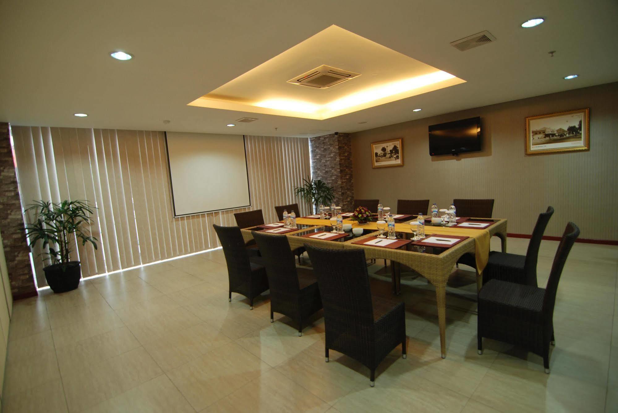 Hotel Arjuna Yogyakarta Exterior foto