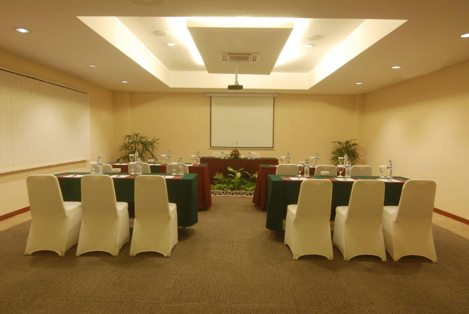 Hotel Arjuna Yogyakarta Exterior foto